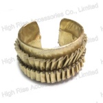 Crystal Wrinkle Fringe PU Leather Bangle